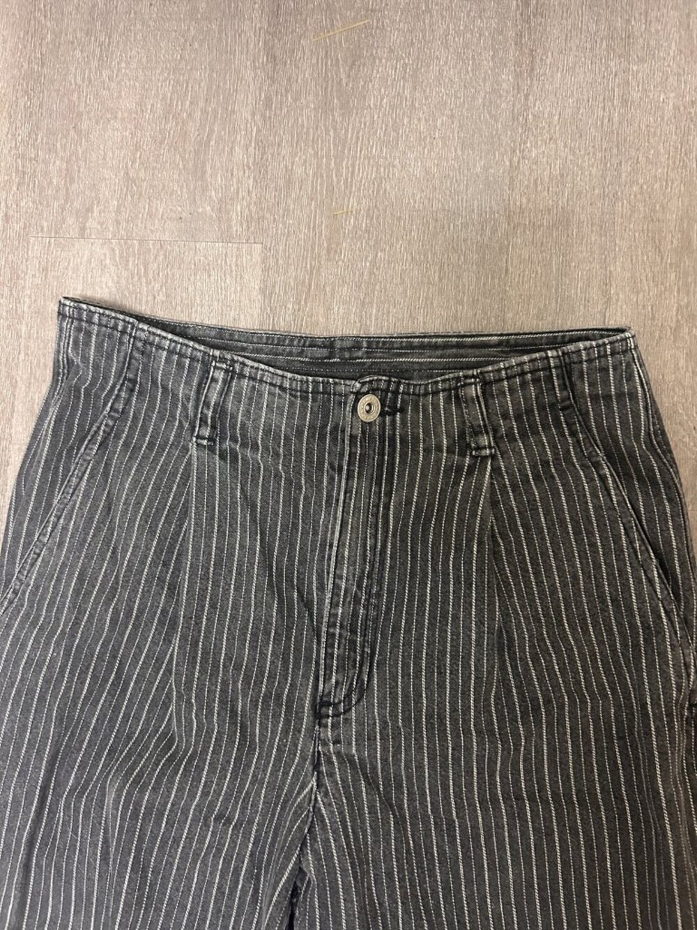 Vintage 90s Lizwear Liz Claiborne Gray Pinstripe High Rise Straight Leg Jeans 8 - Picture 3 of 4